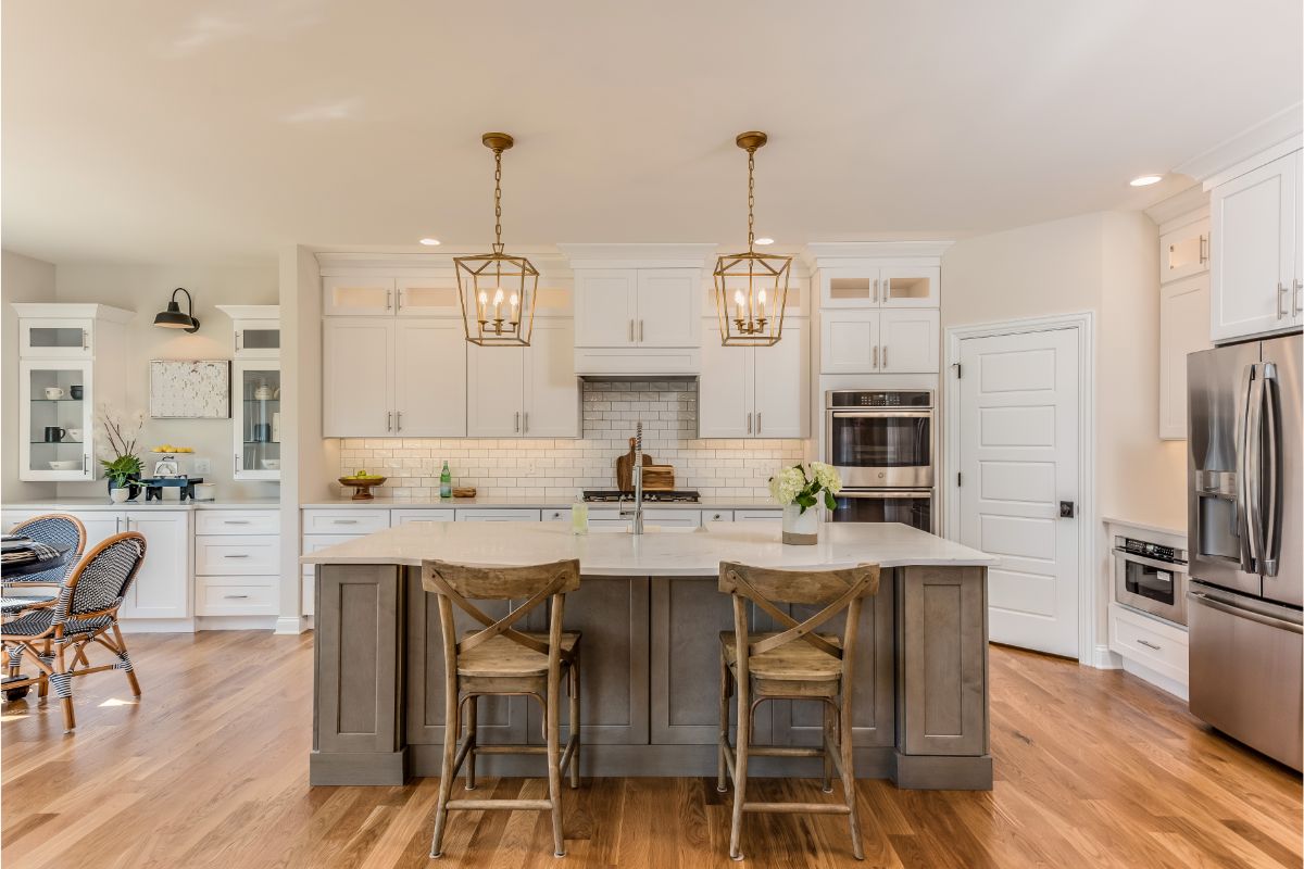 13 Kitchen Island Lighting Ideas For A Beautiful Home