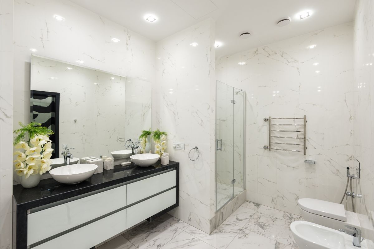 15 Bathroom Lighting Ideas Over Mirror For Your Perfect Home