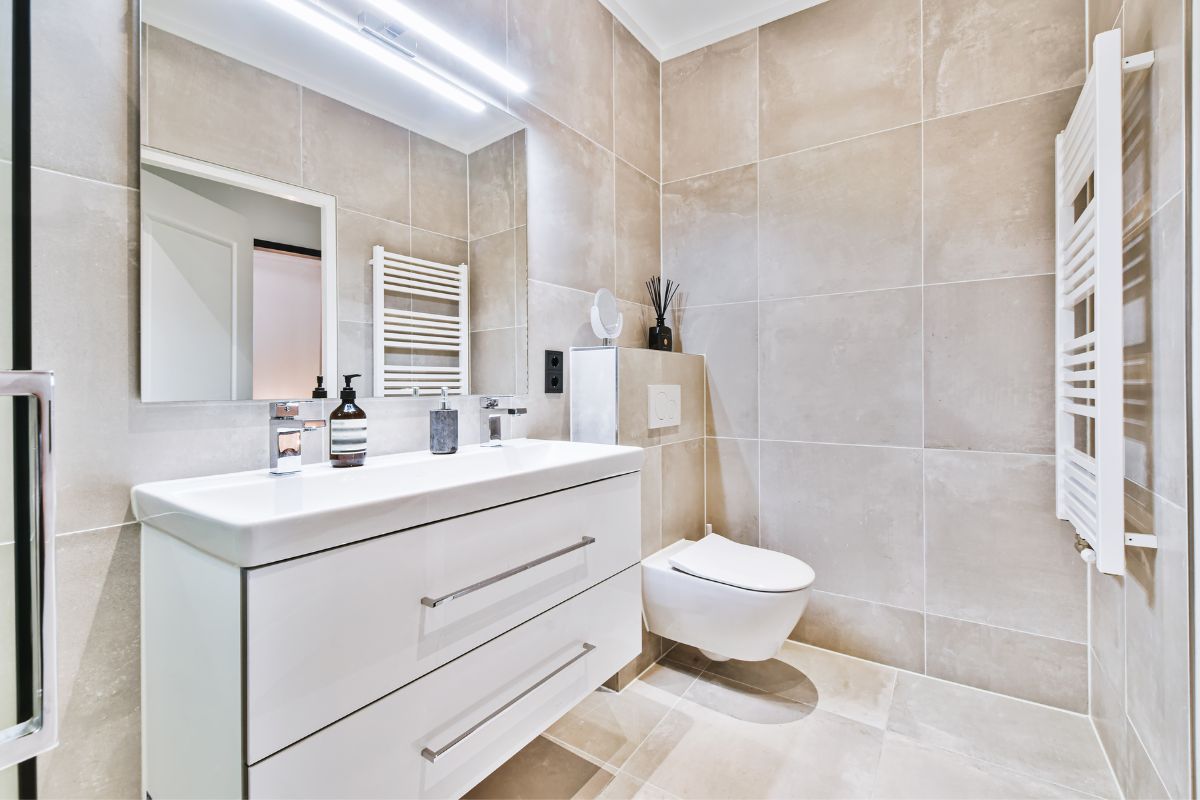 15 Budget Small Bathroom Ideas For Your Perfect Home