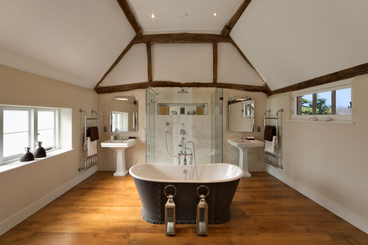 15 Farmhouse Bathroom Ideas For Your Perfect Home