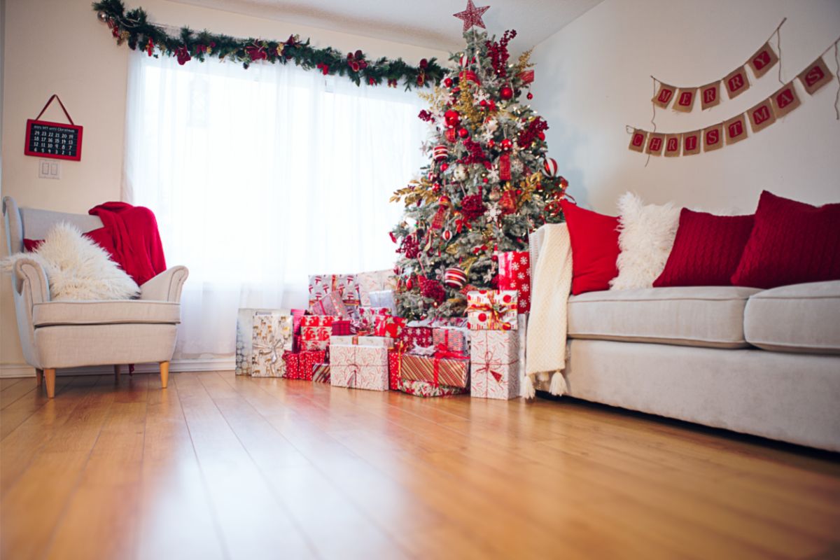 15 Living Room Christmas Decor Ideas You Will Love Style Squeeze