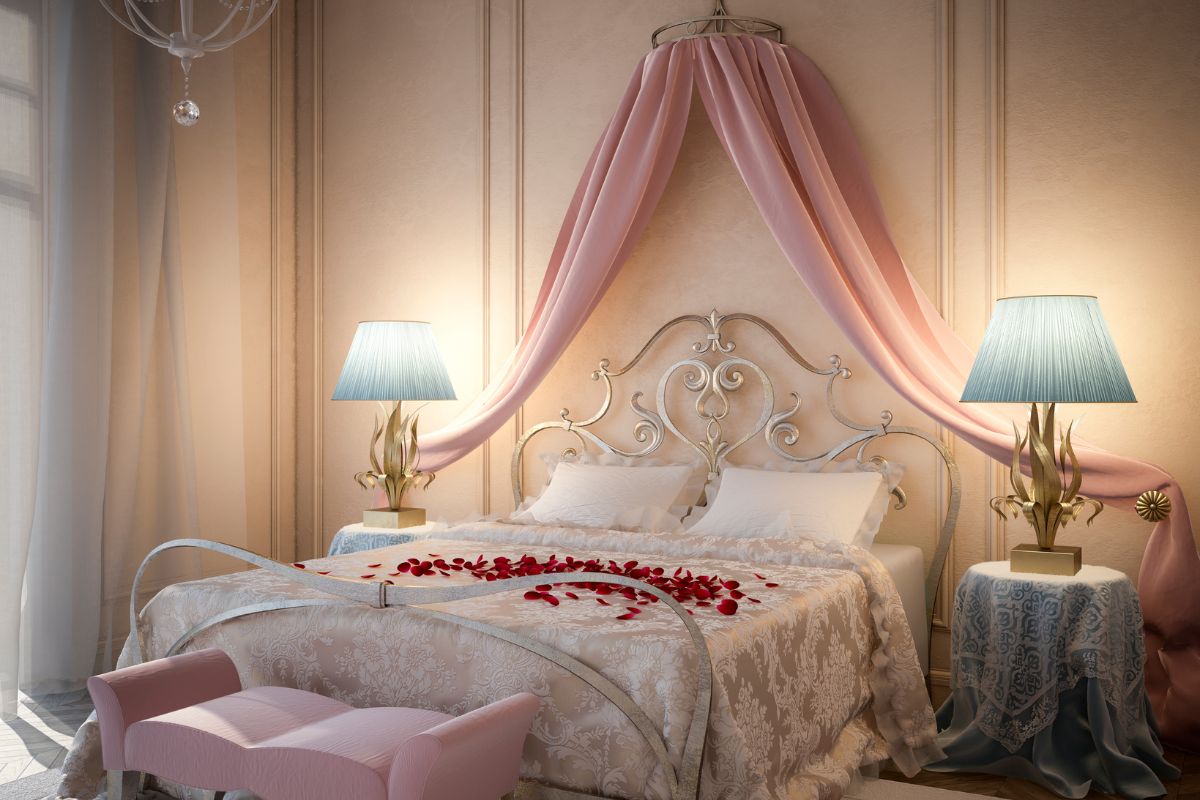15 Romantic Bedroom Ideas You'll Fall In Love With