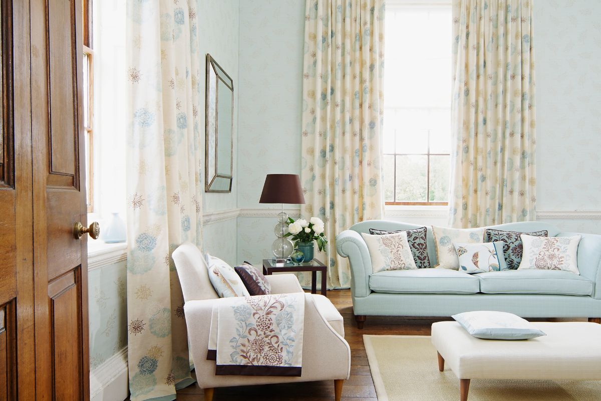 15 Traditional Living Room Ideas You Will Love