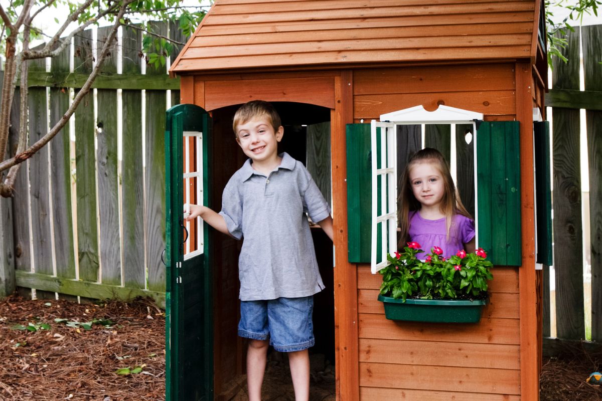 DIY Playhouse Ideas For Kids That Won’t Break The Bank